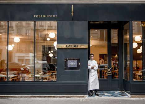 Bistrot Papillon ©pierremonetta-Christophe-in-front-of-restaurant