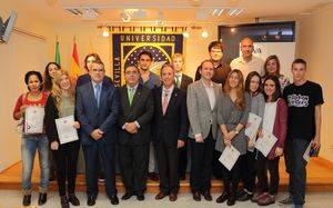 El Rector entrega los premios de la IV Olimpiada de Economía y Empresa de la Universidad Pablo de Olavide