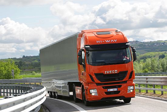 Iveco España aumenta sus ventas un 40% en 2015 y repite como líder del mercado en todos los segmentos