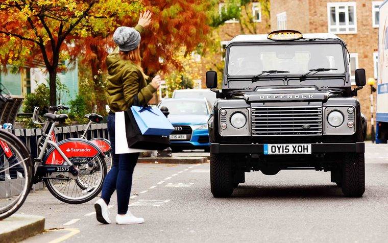 El Land Rover Defender invade la capital británica
 
