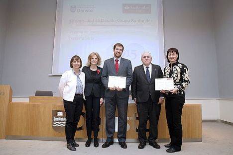 El modelo económico de la UE y los avances en el diagnóstico del melanoma centran los dos estudios reconocidos por el XI Premio UD-Banco Santander de Investigación