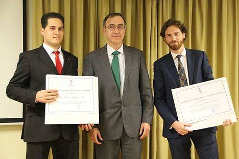 La ETS de Ingeniería de la Universidad de Sevilla entrega los premios y reconocimientos a su comunidad académica