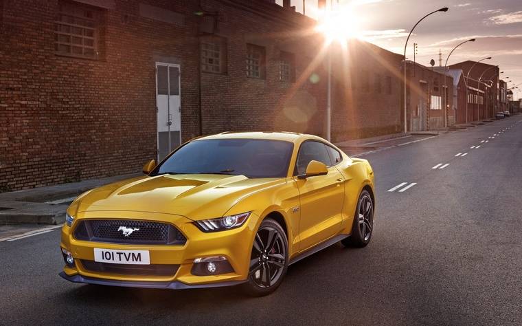 El Ford Mustang elegido coche del año y mejor deportivo