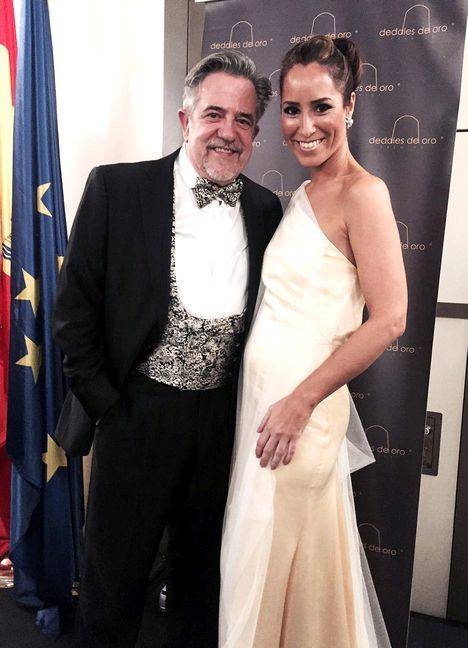 La diseñadora andaluza Isabel Hervás recoge en Madrid el Dedal de Oro 2016