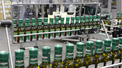 Acesur lidera las ventas en todas las calidades de aceite de oliva en España, y se consolida también como el primer exportador español de aceite de oliva envasado