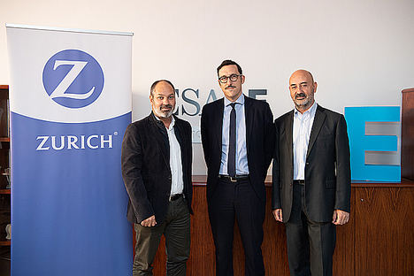 De izqda a dcha, Xavier Tuduri, Chief Executive Officer de Servizurich, Manu Carricano, Director del ESADE Institute for Data-Driven Decisions (ESADEd3) y Jordi Calbet, Chief Operating Officer del Grupo Zurich en España.