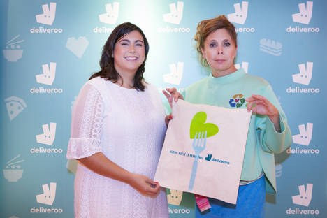 Agatha Ruiz de la Prada y Diana Morato - CEO de Deliveroo España