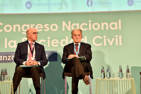 Aldo Olcese y Romano Prodi durante el Congreso.