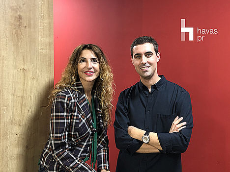 Ana de Castro, Directora General de Havas PR España junto a Javier Carriba.