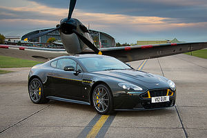 La serie Aston Martin Wings despega
