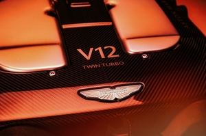 Aston Martin, el nacimiento de una nueva era V12