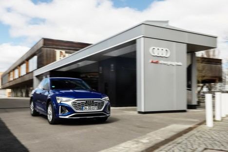 Nuevo Audi charging hub
 