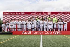 40 niños se convierten en jugadores del Real Madrid por un día