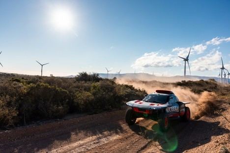 El Audi RS Q e-tron concluye su preparación para el Rally Dakar