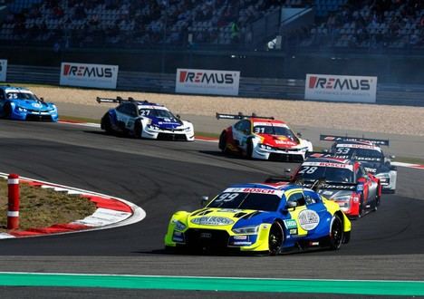 Audi domina en Nürburgring y se acerca al título