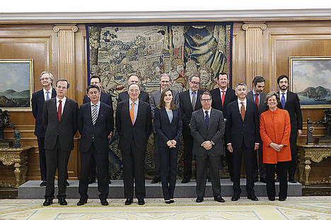 La Reina recibe a la Fundación Línea Directa en el Palacio de la Zarzuela