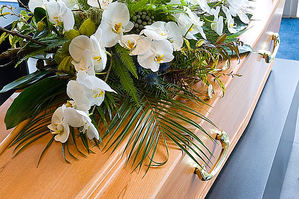 Aumenta la compra online de coronas fúnebres, según La Floristería del Tanatorio