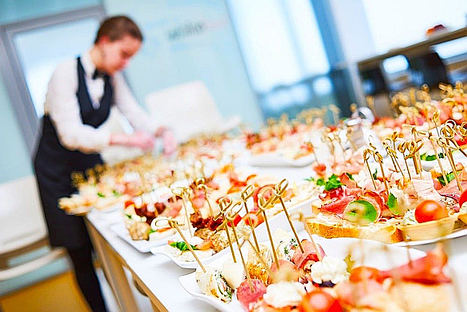 Aumenta la demanda de servicios de catering para eventos, según Cateringlugo.es