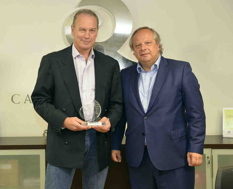 Bertín Osborne, Premio Miguel Mirones.