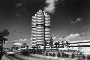 50º Aniversario de la Sede Central del BMW
 