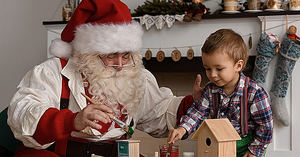 Un Papá Noel a domicilio y un cantante de villancicos, entre las profesiones más curiosas que se generan en Navidad
