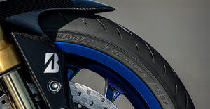 Bridgestone lanza los Battlax Hypersport S23