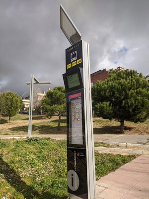 La energía solar en las paradas de autobús se han convertido en un aliado contra el cambio climático y la subida de la luz