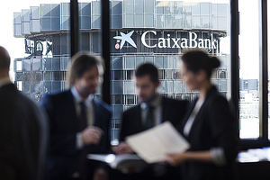 CaixaBank obtiene un beneficio de 533 millones y aumenta en 11.000 millones los recursos de clientes