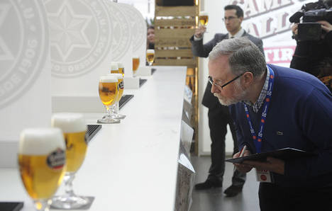 Se busca al mejor tirador de cerveza de España
