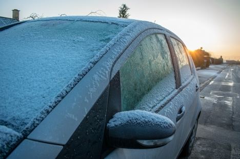 Los mejores consejos de Carglass para quitar el hielo del parabrisas