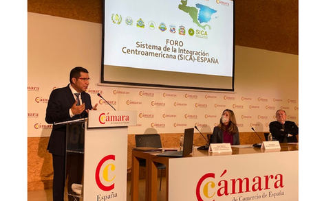 Carlos Midence, Embajador de Nicaragua en España durante su presentación.
