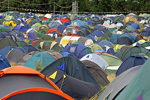 La venta de carpas en festivales aumenta cada año según comprarcarpas