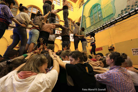 Tarragona propone la excitante experiencia veraniega de formar parte de un ‘Castell’