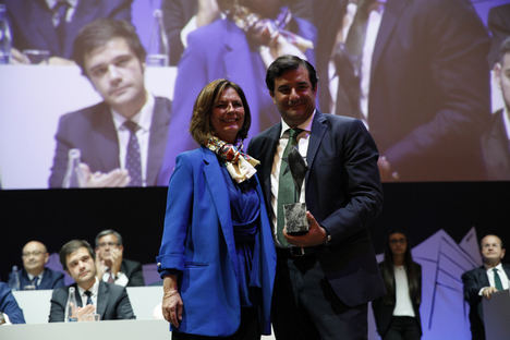 César Cernuda, presidente de Microsoft Latinoamérica, reconocido por su trayectoria profesional con el Premio Aster