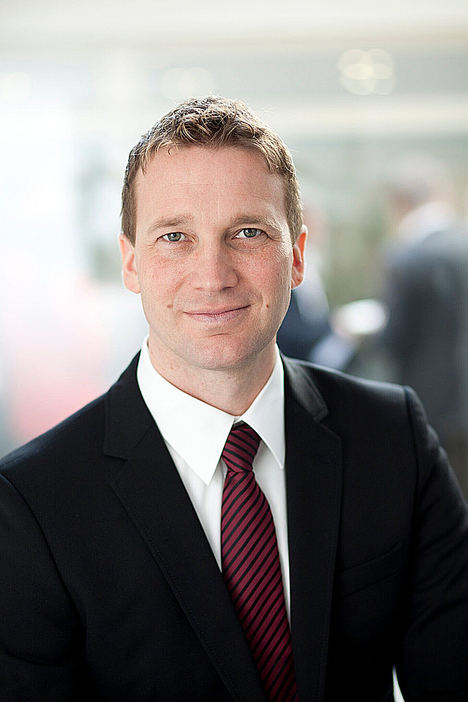 Christian Junker, Director General de loadbee.