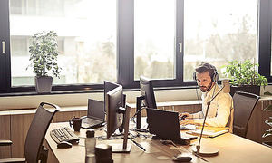 Cómo promover la prevención de riesgos laborales en oficinas según ELBS