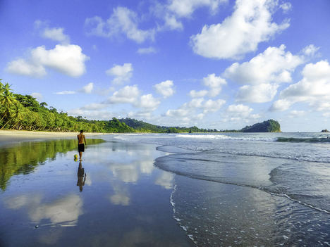 Costa Rica lanza una campaña para convertirse en el primer país de Centroamérica con playas accesibles