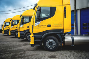 DHL realizará envíos sostenibles de larga distancia con camiones a gas natural
