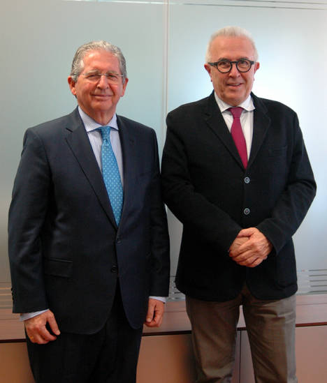 El Presidente del Grupo CLH se reúne con el Consejero de Empleo, Empresa y Comercio de la Junta de Andalucía