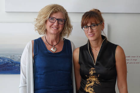 De izquierda a derecha: María Dolores Sebares,  de KM Solidario Tenerife, y Ana Molina, Directora Mk & New Business de People Excellence