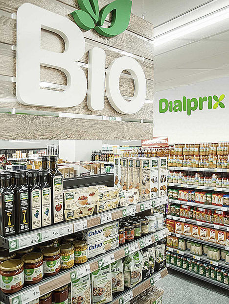 Dialprix amplía su gama de productos saludables y crea un espacio BIO en sus supermercados