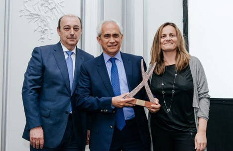Dr. Fernando Ruiz, director médico de Thales España, recogió el Premio Xcellens 2016.