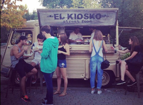 El Kiosko instala su food truck en Las Fallas
