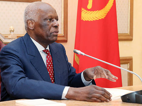 El Presidente de la República de Angola, José Eduardo dos Santos.