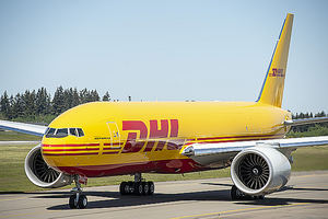 El nuevo carguero Boeing 777 amplía la flota intercontinental de DHL