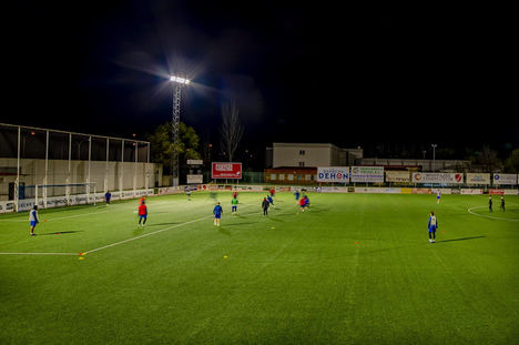 Schréder ilumina el estadio de fútbol Las Veredillas con su solución ECOBLAST