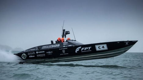 FPT Industrial promueve la carrera de embarcaciones a motor con el nuevo 'Trofeo FPT Allblack'
