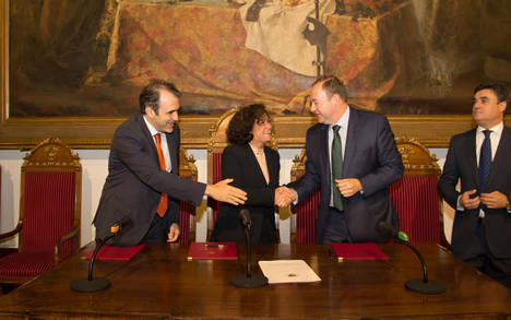 Covirán firma un convenio con la Universidad de Granada para la aplicación de la tecnología en la dirección de recursos humanos