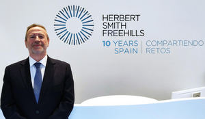 Herbert Smith Freehills ficha a Francisco Montiano, exdirector de los servicios jurídicos de Mapfre Global Risks