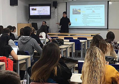 Gama Clásica explica su experiencia empresarial en la Escuela Universitaria Mediterrani